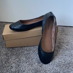 Emmie flats